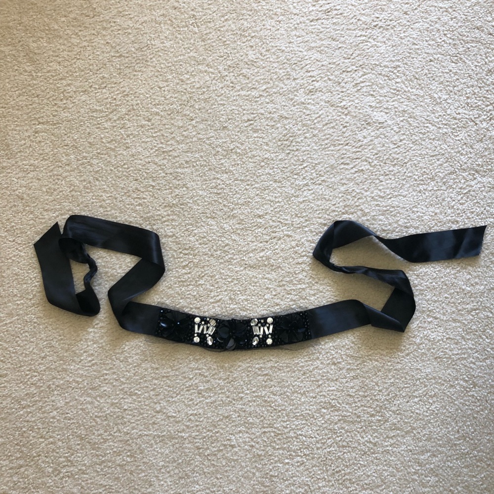Jeweled Detailed Belt